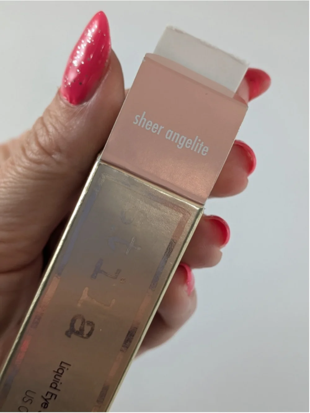 Stila Liquid Eye Shadow Suede Shade Sheer Angelite